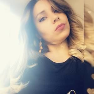 Meet your Posher, Adriana